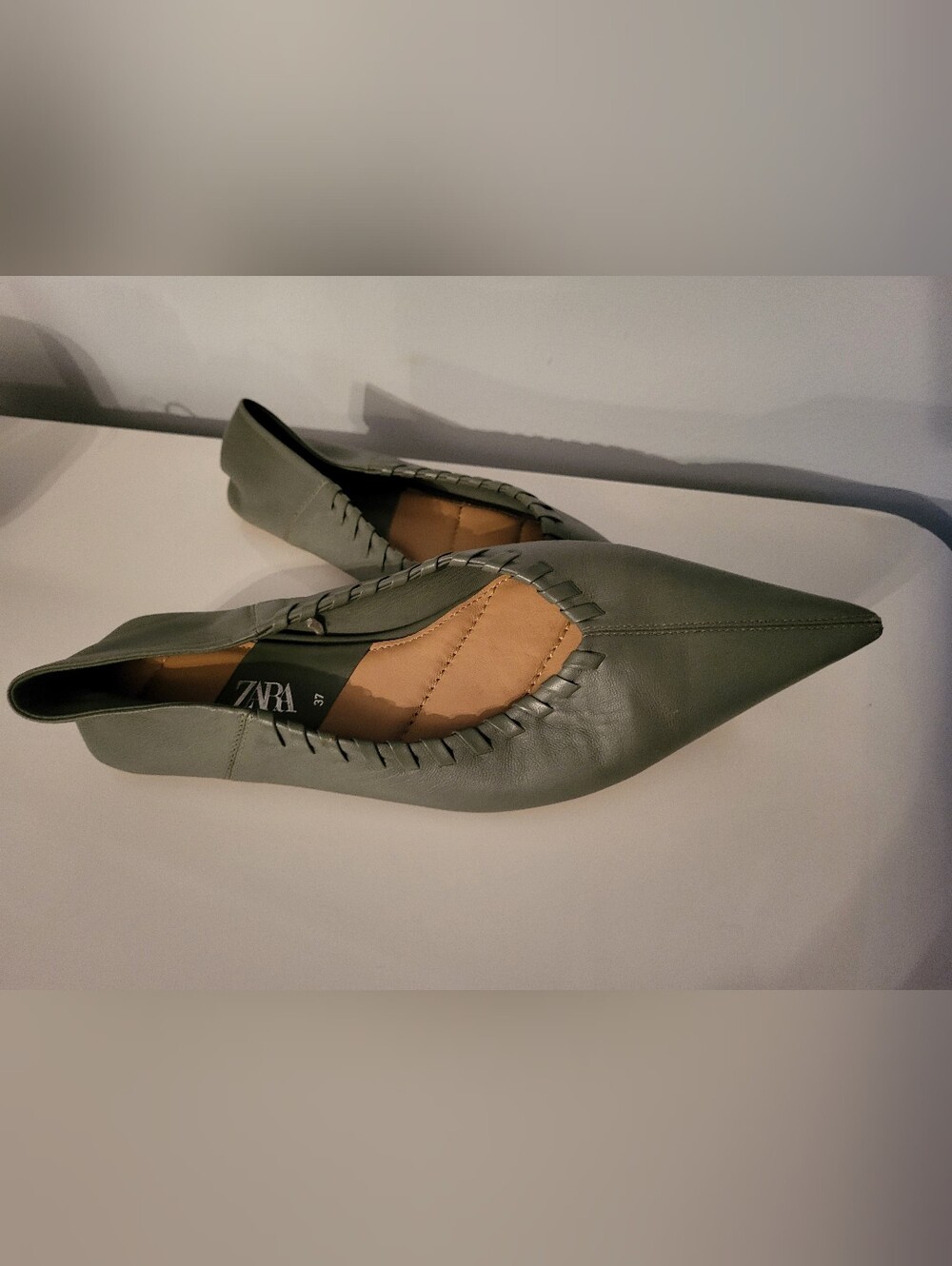 ZARA Pointed Leather Flats in Olive